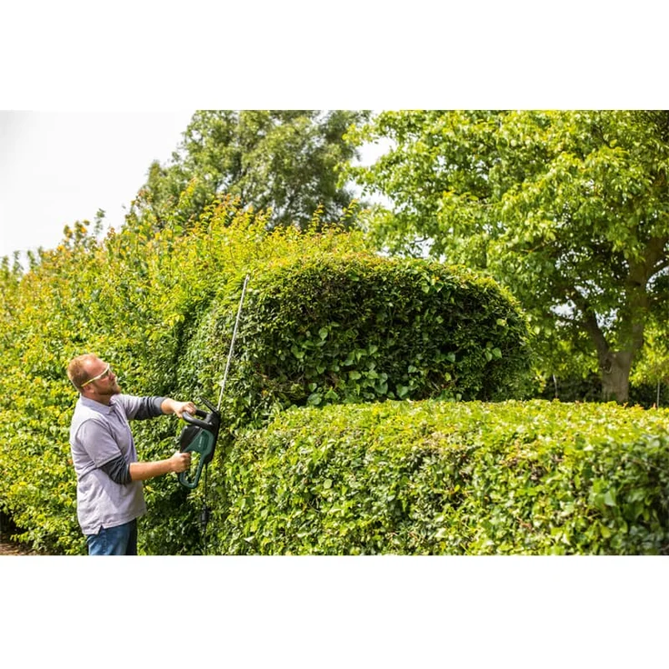Bosch Home and Garden Heckenschere AdvancedHedgecut 65 500 Watt, Messerlänge 65cm, für große Hecken, Messerabstand 34mm, im Karton – Bild 10