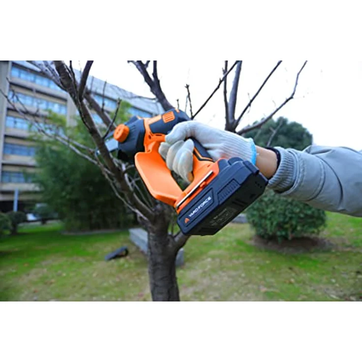 Yard Force LS C13 Akku-Kettensäge 13 cm Schwertlänge (mit Akku 2.0 Ah + Ladegerät) – Bild 6