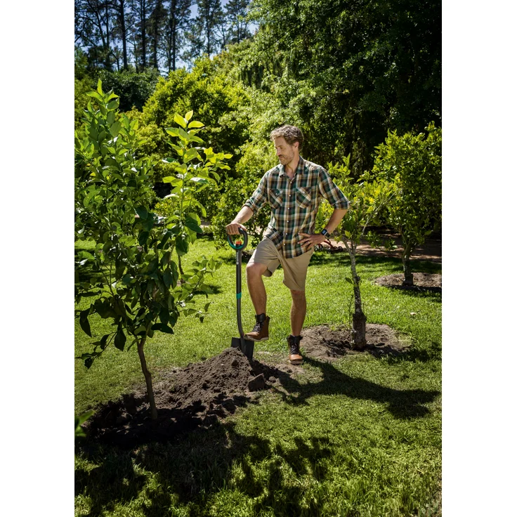 GARDENA ErgoLine Teleskop-Spaten: Gartenspaten aus Qualitätsstahl zum Umgraben und Ausheben, mit Trittsteg und ergonomischem Stiel, D-Griff (17020-20) – Bild 10