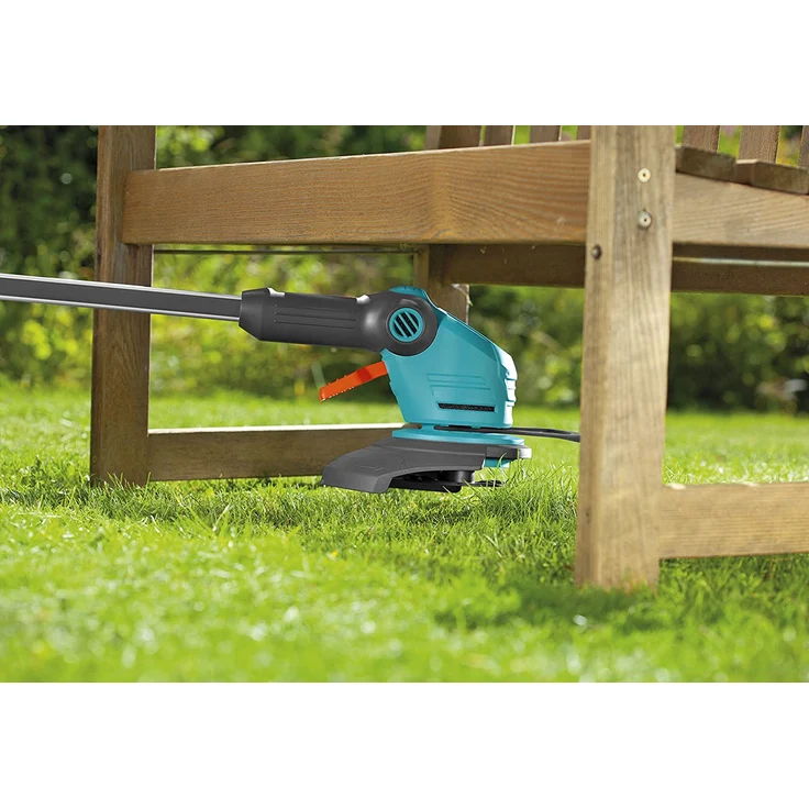 GARDENA Akku-Trimmer Set EasyCut Li-18/23R: Rasentrimmer mit 230 mm Schnittkreis, Teleskopstiel und Pflanzenschutzbügel, Stielneigungsverstellung 9823-20, Schnittbreite: 2,3 cm – Bild 5