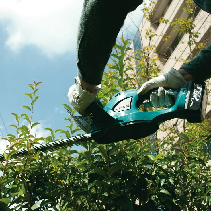 Makita DUH523Z Akku-Heckenschere, 52 cm Schnittlänge, 18V LXT, ohne Akku, ohne Ladegerät, 15 mm maximale Aststärke, vibrationsarm – Bild 7