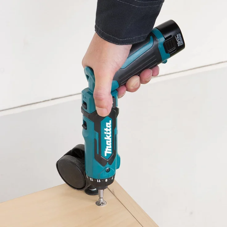Makita DF012DSE Akku-Knickschrauber 7,2 V 2 x Akku und Ladegerät im Koffer – Bild 3