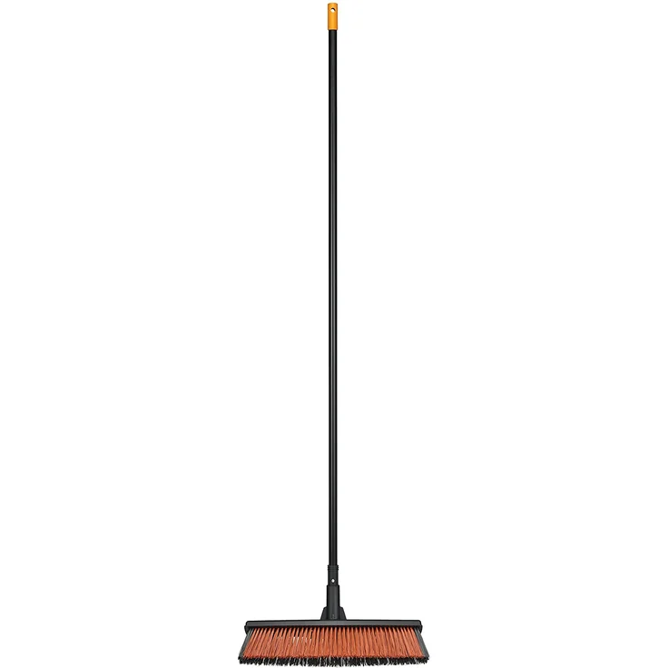 Fiskars Solid Allzweckbesen mit PowerClean-Borsten, Länge: 1,7 m, L, Schwarz-Orange, 1025926 – Bild 2