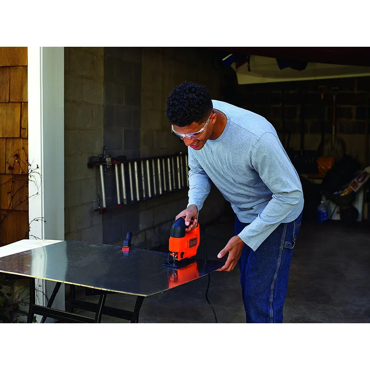 Black & Decker 4-stufige Elektro Pendelhubstichsäge 520W KS701PEK, mit Koffer für Holz, Metall & Kunststoff, werkzeugloser Sägeblattwechsel – Bild 3