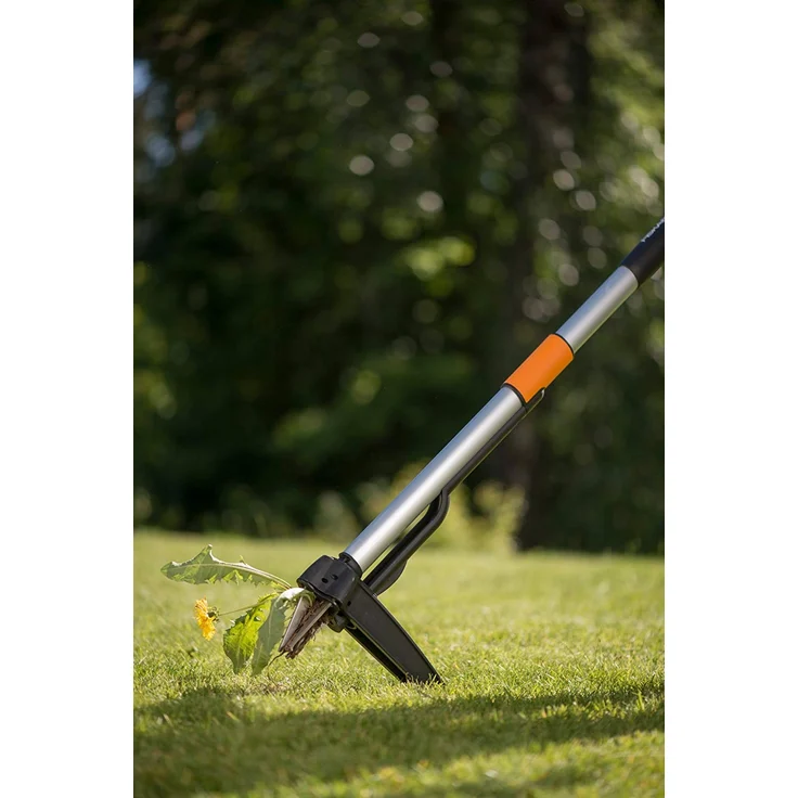 Fiskars Teleskop-Unkrautstecher, Länge 1 - 1,19 m, Rostfreie Stahl-Arme-Kunststoffgriff, Schwarz-Orange, Smart-Fit, 1020125 – Bild 8