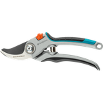 GARDENA Gartenschere Alu B-L Pflanzenschonende Baumschere mit Bypass-Schneide für Äste und Zweige bis 25 mm Durchmesser, robuste Alugriffe, auswechselbare Klinge, nachstellbares Gewerbe 8906-20 mittelgroß