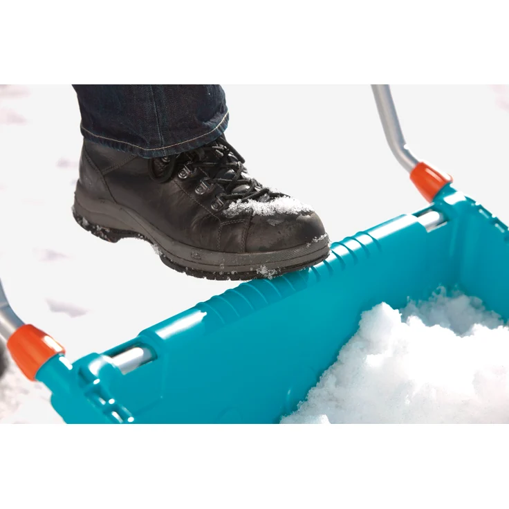 GARDENA Schneewanne (3260-20) für Schneeräumung auf größeren Flächen, 70 cm Arbeitsbreite, Schneeschieber mit robuster Stahlkante und 3-stufiger Teleskopierung, mit definierter Trittkante – Bild 8