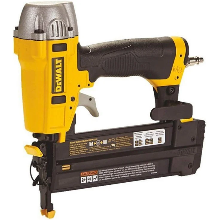 Dewalt Klammernagler Druckluft (35 mm, SX Klammern, mit Einzelauslösung für müheloses Klammern in Bau und Handwerk, inkl. Transportkoffer) DPSSX38 – Bild 1