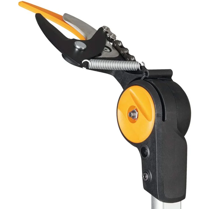Fiskars Teleskop-Astschere Baumschere Schneidgiraffe UPX86 plus Adapter-Baumsäge UPX80 1023634 – Bild 6