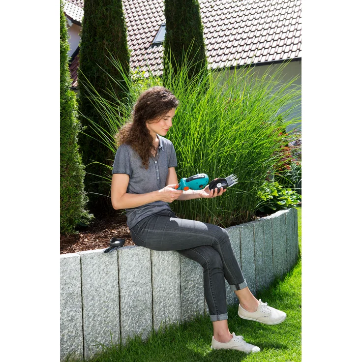GARDENA Set Akku-Gras- und Strauchschere ComfortCut Li Grasschere mit Komfortgriff für präzisen, komfortablen Rasenkanten- und Formschnitt 9857-20 – Bild 8