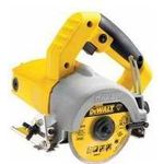 DeWalt Nass- und Trocken Fliesensäge-Fliesenschneidemaschine (1,300 Watt, 110 mm Diamantscheibe, Leerlaufdrehzahl 13000 U-min, Schnitttiefe 34 mm, inkl. Zubehör) DWC410