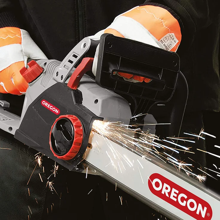 Oregon CS1500 2400W Elektro-Kettensäge, geringer Rückschlag, leise, kabelgebundene, leistungsstarke Motorsäge mit PowerSharp-Selbstschärfsystem - 604419 – Bild 3