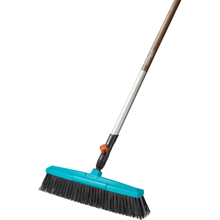 GARDENA combisystem Straßenbesen + Holzstiel 130 cm (03622-30) – Bild 2