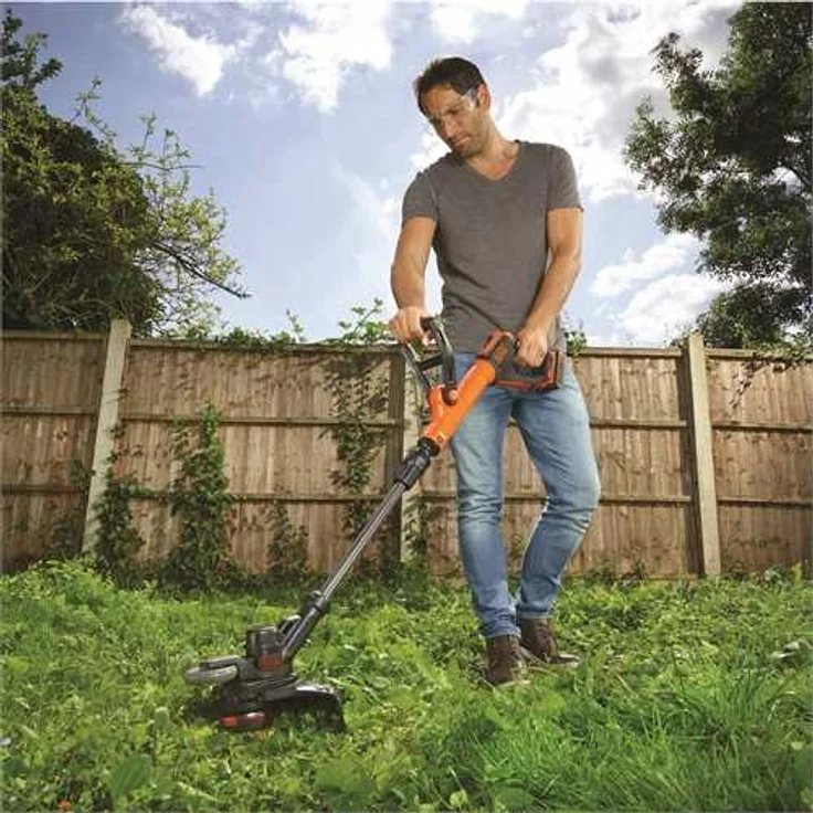 Black+Decker Akku-Rasentrimmer (18V 2,0Ah, 28 cm Schnittbreite, Powercommand Easy Feed, inkl. Akku und Ladegerät) STC1820EPC – Bild 7
