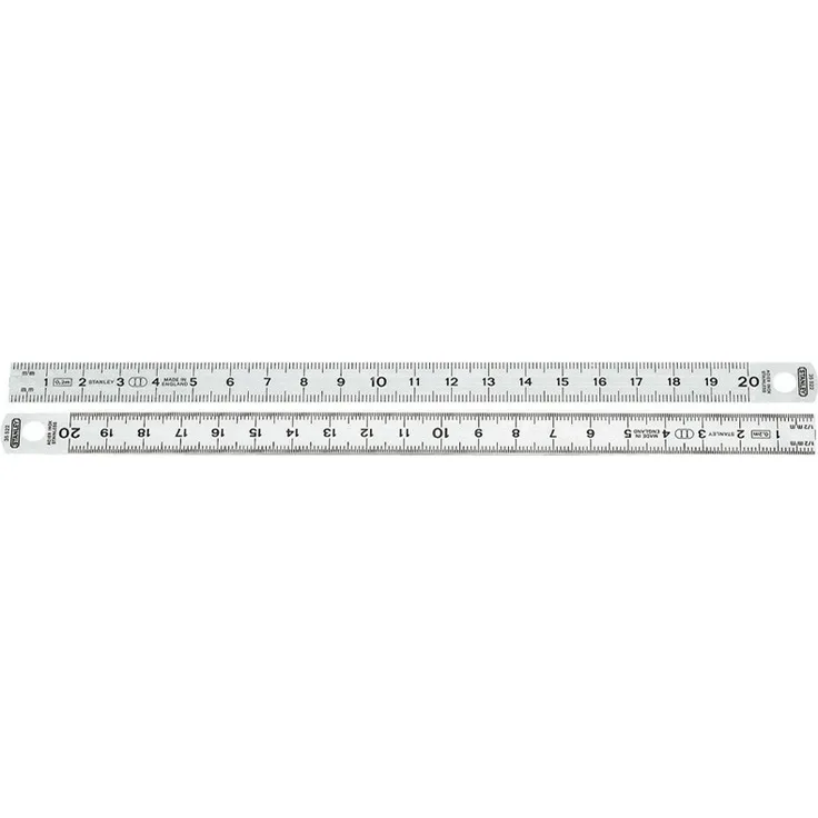 Stanley Maßstab (flexibel, 30 m Länge, rostbeständiger Stahl, zweiseitige Maßeinteilung, Aufhängauge) 1-35-524