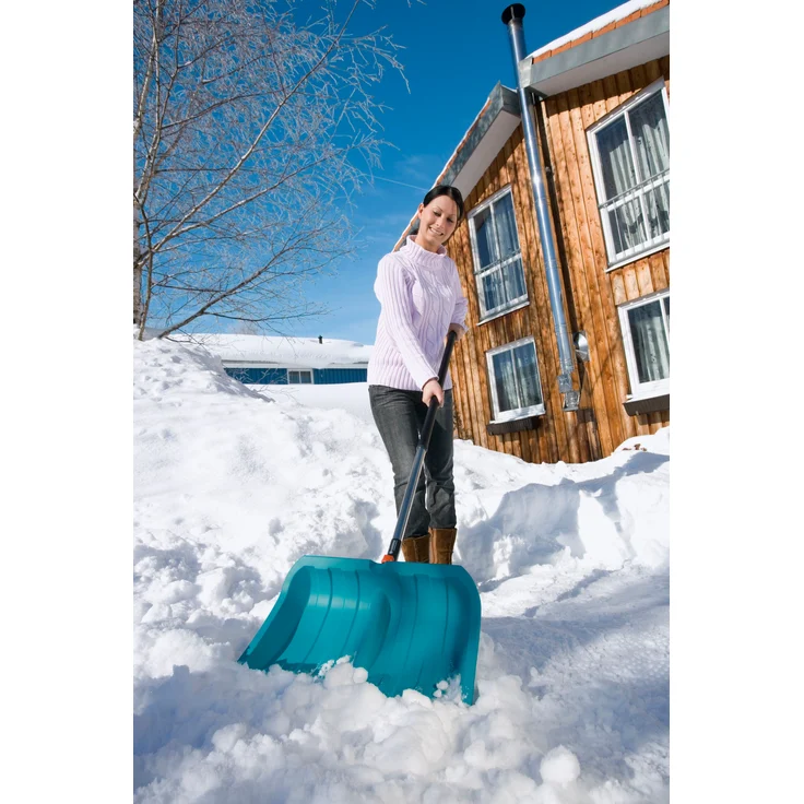 GARDENA Combisystem-Schneeschieber ES 50 (3243-20) Schneeschaufel mit langlebiger Edelstahl-Kante, leichtes Kunststoffblatt, bis -40°C kälteschlagfest, Arbeitsbreite 50 cm – Bild 6