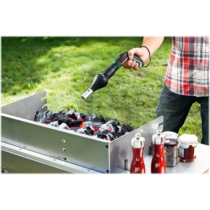 Bosch IXO V BBQ Set (3,6 Volt, mit Grillgebläseaufsatz, in Metallverpackung) – Bild 2