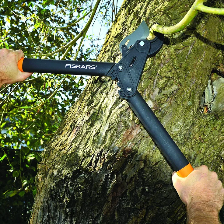 Fiskars PowerStep Amboss-Astschere für trockenes und hartes Holz, Antihaftbeschichtet, Gehärteter Präzisionsstahl, Länge 57 cm, Schwarz-Orange, L85, 1000585 – Bild 4