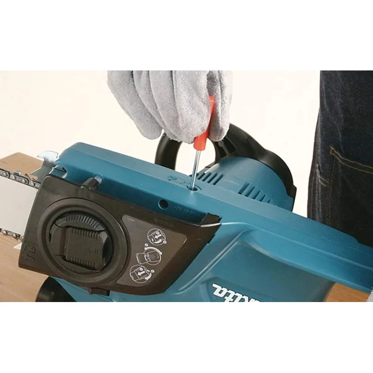 Makita UC4041A Elektro-Kettensäge 40 cm Schwertlänge, 1.800 Watt Leistung, Kettenteilung 3-8'', Schwarz, Blau – Bild 3