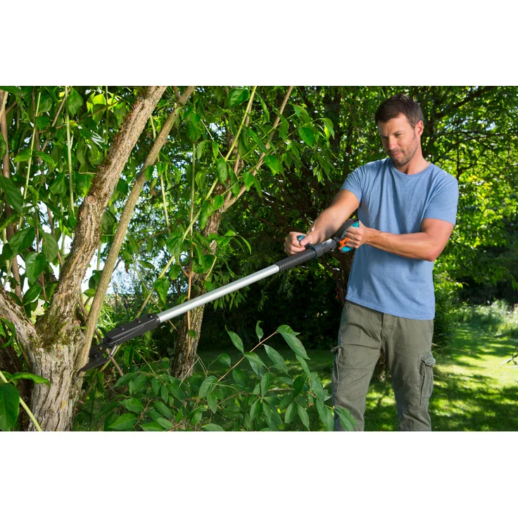 GARDENA Astschere SlimCut Lange Bypass-Baumschere zum Auslichten dichter Büsche und Sträucher, mit integriertem 2-Stufen Getriebe, EasyCut 12010-20 – Bild 6