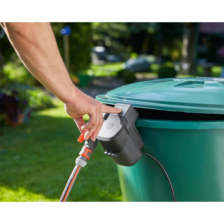 Gardena 01749-61 Regenfasspumpe 2000-2 Li-18 mit Akku, Schwarz, Türkis, Anthrazit – Bild 7