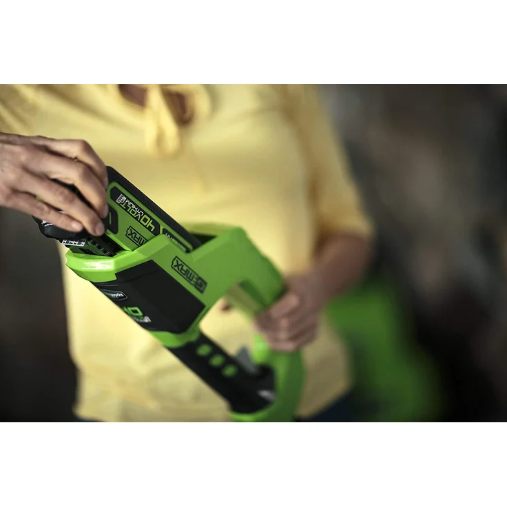 Greenworks Akku-Rasentrimmer G40LT (Li-Ion 40V 30cm Schnittbreite 7000U-min dreh- und neigbarer Motorkopf verstellbarere Zusatzhandgriff Alu-Führungsholm Flowerguard ohne Akku und Ladegerät) – Bild 5