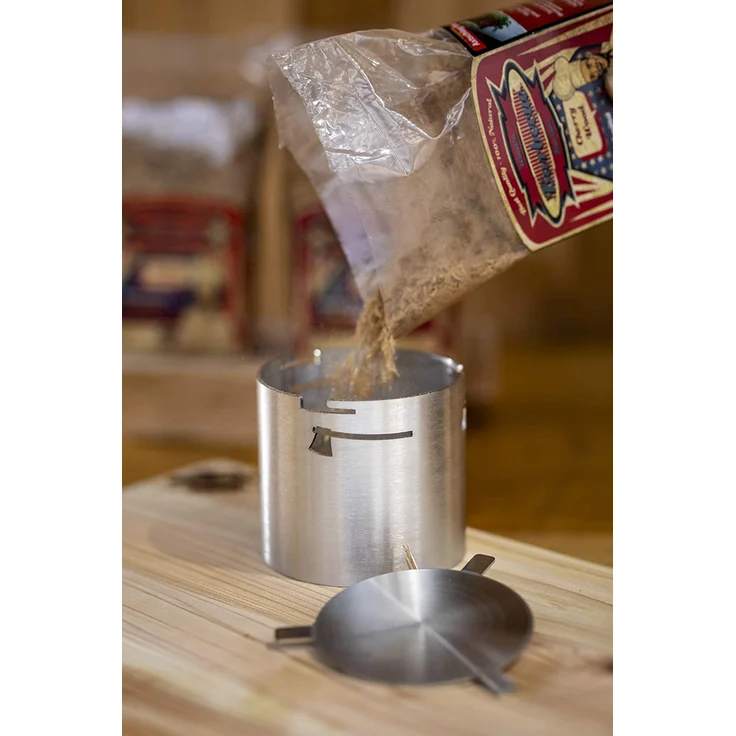 Axtschlag Räucherbox Smoker Cup, für Räuchermehl und Räucherchips in Kohle-, Gas- und Elektrogrills, extra starker Edelstahl, inkl. Deckel, 90 x 80 mm – Bild 2