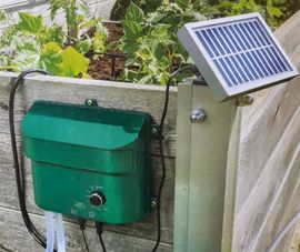 Esotec 101100 Solar Bewässerungssystem WATER DROPS ideal für Hochbeete