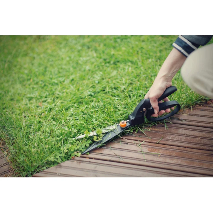 Fiskars Rasenkantenschere GS40, Einstellbarer Schneidewinkel 180°, Länge 35,5 cm, Stahl-Kunststoff, Schwarz-Orange, SmartFit, 1023632 mittelgroß – Bild 4