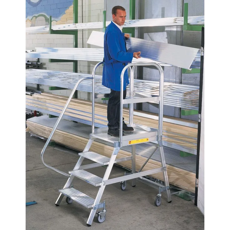 Aluminium Podestleiter Arbeitshöhe (max.): 3.9 m Günzburger Steigtechnik 50108 Silber 47 kg Silber