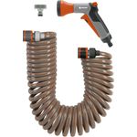 GARDENA Spiralschlauch-Set 10 m, 4647-20, Spiralförmiger Gartenschlauch zum Gießen und Bewässern kleinerer Flächen, Rückstellkraft, Durchmesser 9 mm, mit GARDENA Systemteilen und Brause