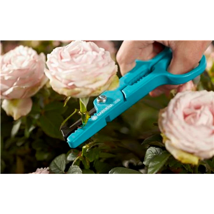 GARDENA Rosengreifschere Praktische Gartenschere zum Schneiden und Festhalten von Rosen, mit Dornabstreifer, spülmaschinenfest und rostfrei 359-20 mittelgroß – Bild 2