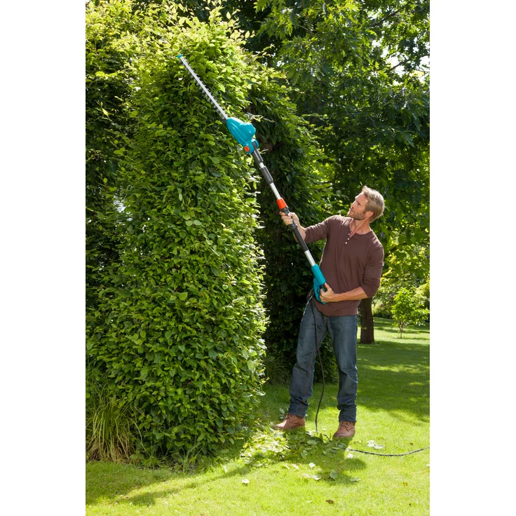 GARDENA Teleskop-Heckenschere THS 500-48: Heckenschere mit 500 W, 3.5 m Reichweite, abwinkelbarer Kopf und Teleskopstiel, 48 cm Messerlänge, ergonomischer Griff und Anschlagschutz, (8883-20) – Bild 5