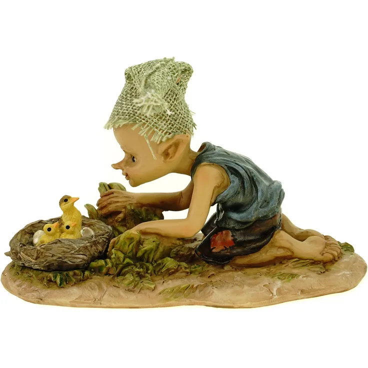 Wunderbare Entdeckung Pixie entdeckt Entennest im Schilf 15 cm Figur Kobold Fee Fabelwesen