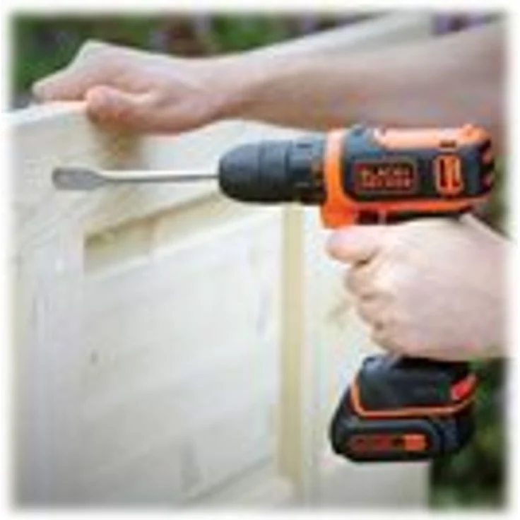 Black+Decker Kompakt-Bohrer (10,8V Li-Ion Akku-Bohrschrauber, LED-Arbeitslicht, Softgriff, 10 mm Schnelllspannbohrfutter, inklusive 2 Slidepack-Akkus, 400mA Ladegerät, Koffer, 1 Doppelbit) BDCDD12KB – Bild 1
