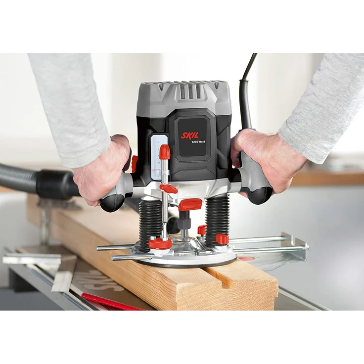 Skil Oberfräse 1841 AA (mit Gasgebeschalter und Tiefeneinstellung, optimale Kontrolle, 1200 W) F0151841AA – Bild 4