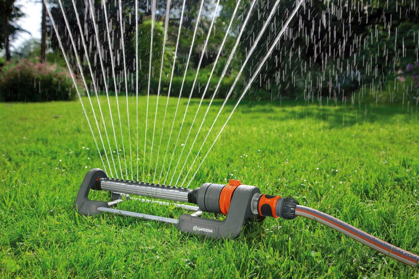 Gardena Classic Viereckregner Polo 250 Rasensprenger Fur Gleichmassige Flachenbewasserung Von 110 250 M Reichweite 8 18 M Sprengweite Ma 14 M Wartungsfrei Dank Edelstahl Schmutzsieb Tests Infos Preisvergleich
