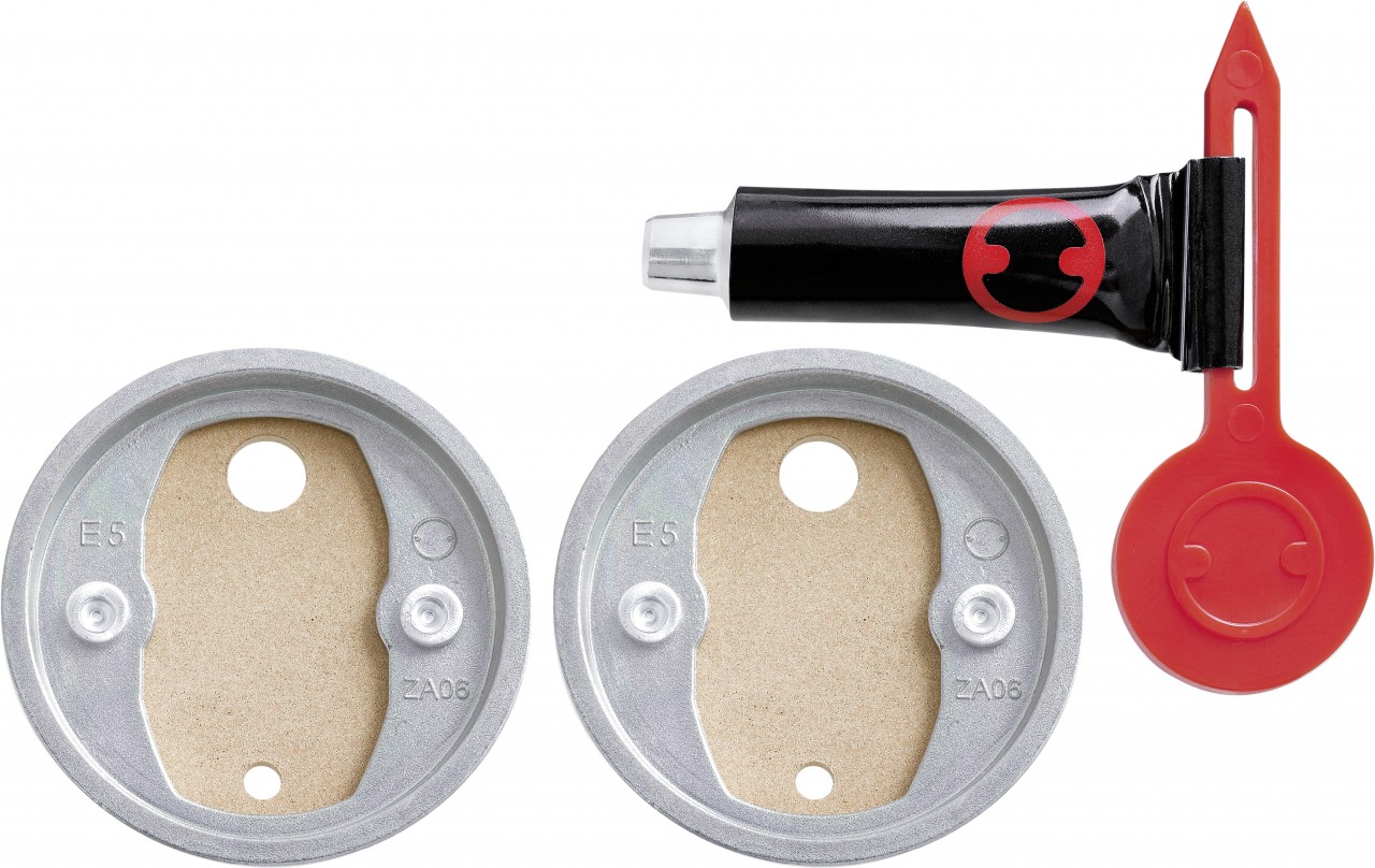 Tesa Befestigungsadapter BK20-2 (selbstklebend, 2 Zamak Ringe aus Kupfer, inkl. Klebetube und Ausdrückhilfe, Durchmesser 41mm)