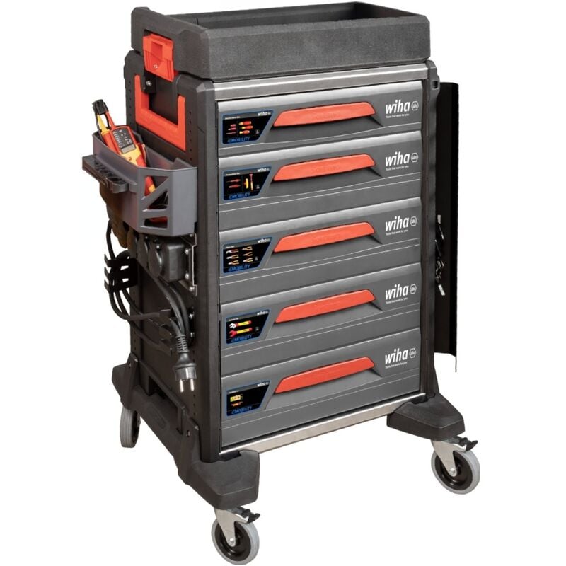 Wiha Werkstattwagen Set eMobility 102-teilig, VDE geprüfte Werkzeuge für Hybrid- und Elektrofahrzeuge, integrierte 4-fach-Steckdose