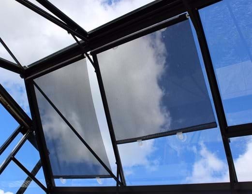 Juliana Gewaechshaeuser Halls Beschattungs-Rollo Set (2 Stück 57,5 x 190 cm) mit Saugnäpfen, nur für Halls Gewächshäuser, grau