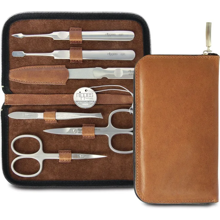 Nippes Whiskey Maniküre-Set braun, inkl. Hautschere, Nagelschere, Saphirfeile, Pinzette, Reiniger & Drücker, aus rostfreiem Stahl, Rindleder-Etui