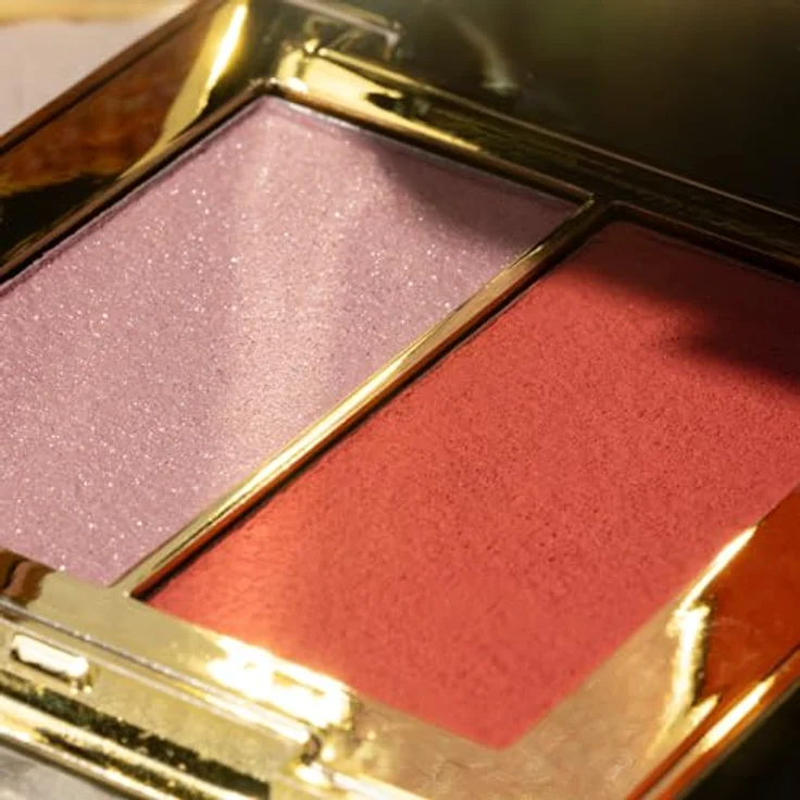 Catrice SPRING AND THE CITY Eye & Cheek Glow Complex Blush, 6,4 g C01, Rosé & Rooftops, 2-in-1 Palette mit Highlighter und semi-mattem Blush – Bild 3
