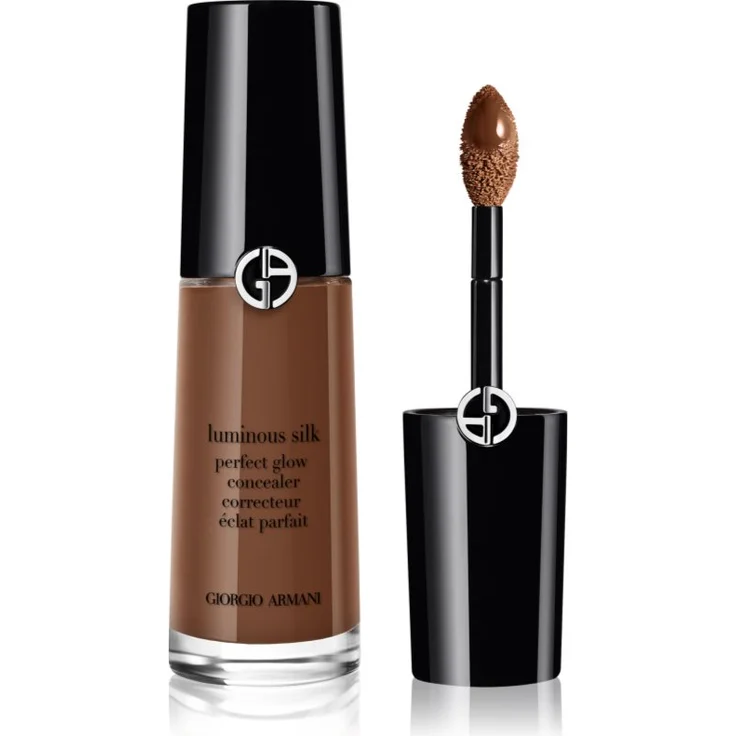 Armani Luminous Silk Concealer, aufhellender Concealer Farbton 15, 12 ml mit leichter Textur zur Kaschierung dunkler Augenringe und Hautmakel