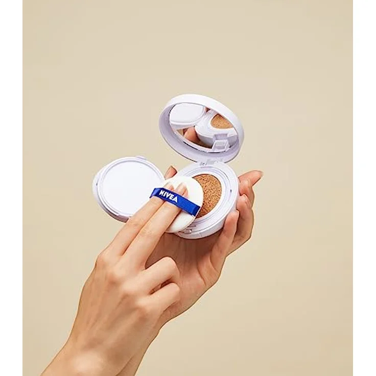 NIVEA Cellular Expert Finish 3in1 Pflege Cushion für mittlere Hauttöne (15 g), Make-up mit Hyaluron, Kollagen-Booster und LSF 15, feuchtigkeitsspendende Cushion Foundation – Bild 4