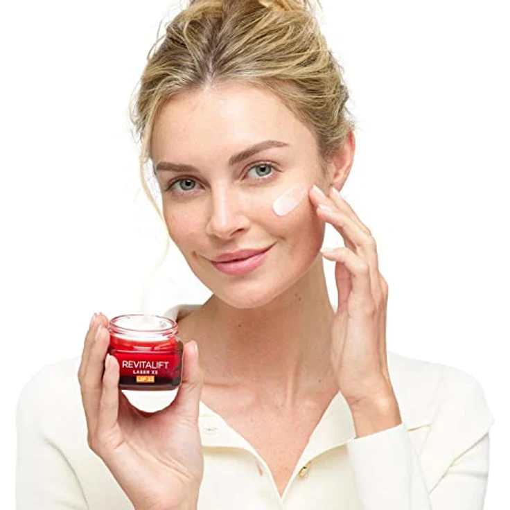 L'Oréal Paris Revitalift Laser X3 Anti-Aging-Tagescreme LSF 25 für Frauen: mildert Falten & strafft die Haut, mit Pro-Retinol, Hyaluronsäure und Vitamin C, 50ml – Bild 5
