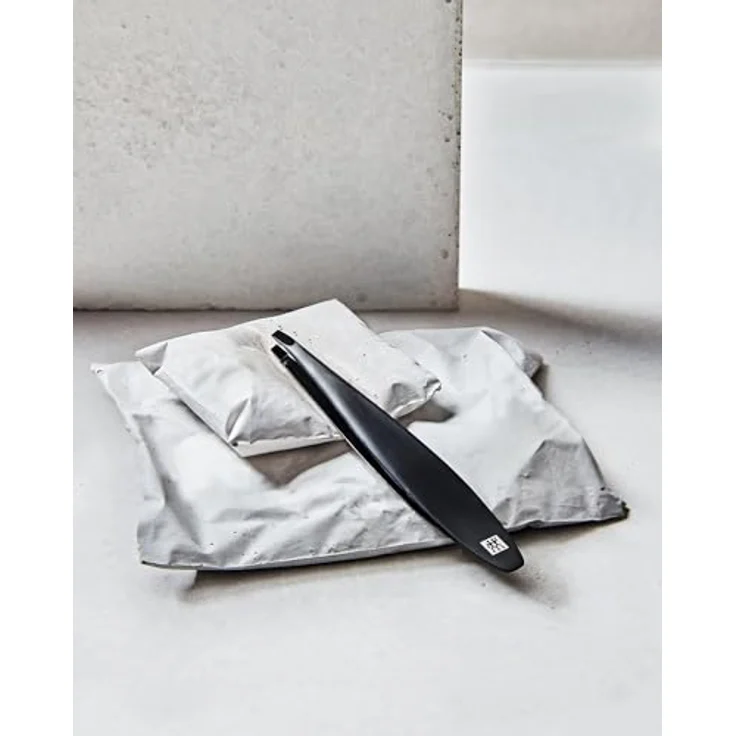 ZWILLING Pinzette, Schräge Spitze, Ergonomisches Design, Hypoallergen, Erweiterte Griffbreite, Premium, Schwarz, 100 mm – Bild 3