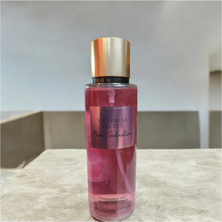 Victoria's Secret Pure Seduction, Bodyspray mit fruchtig-blumigem Duft, 250 ml – Bild 1