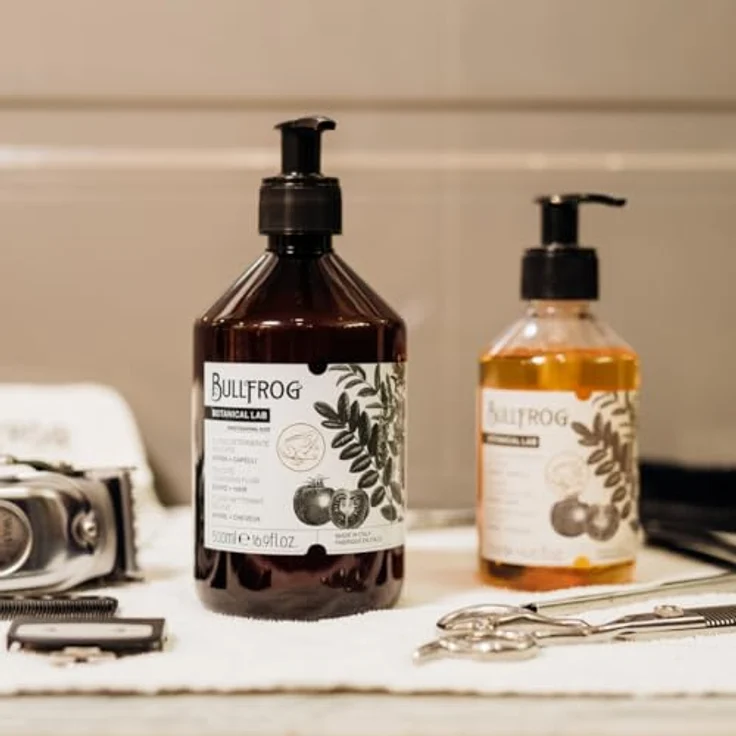 Bullfrog Delicate Cleansing Fluid 500 ml, flüssiges Shampoo für Haar und Bart, für empfindliche Kopfhaut und häufiges Waschen – Bild 4