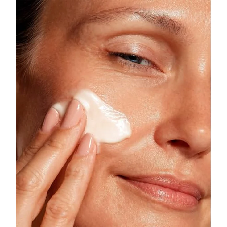 Biotulin Soft Cream 50ml - Anti-Falten Feuchtigkeitscreme mit Spilanthol und Hyaluronsäure - aufgepolsterte Haut für 24 Stunden – Bild 2