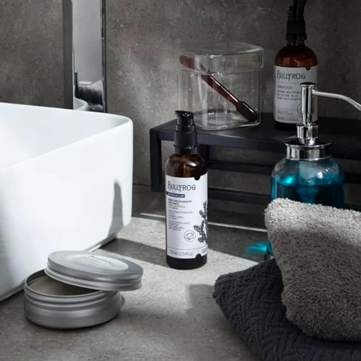 Bullfrog Feuchtigkeitsspendendes Disziplinierendes Serum für Haare und Bart, 96% natürliche Inhaltsstoffe, 75 ml, zähmt Frizz und verleiht Glanz – Bild 2